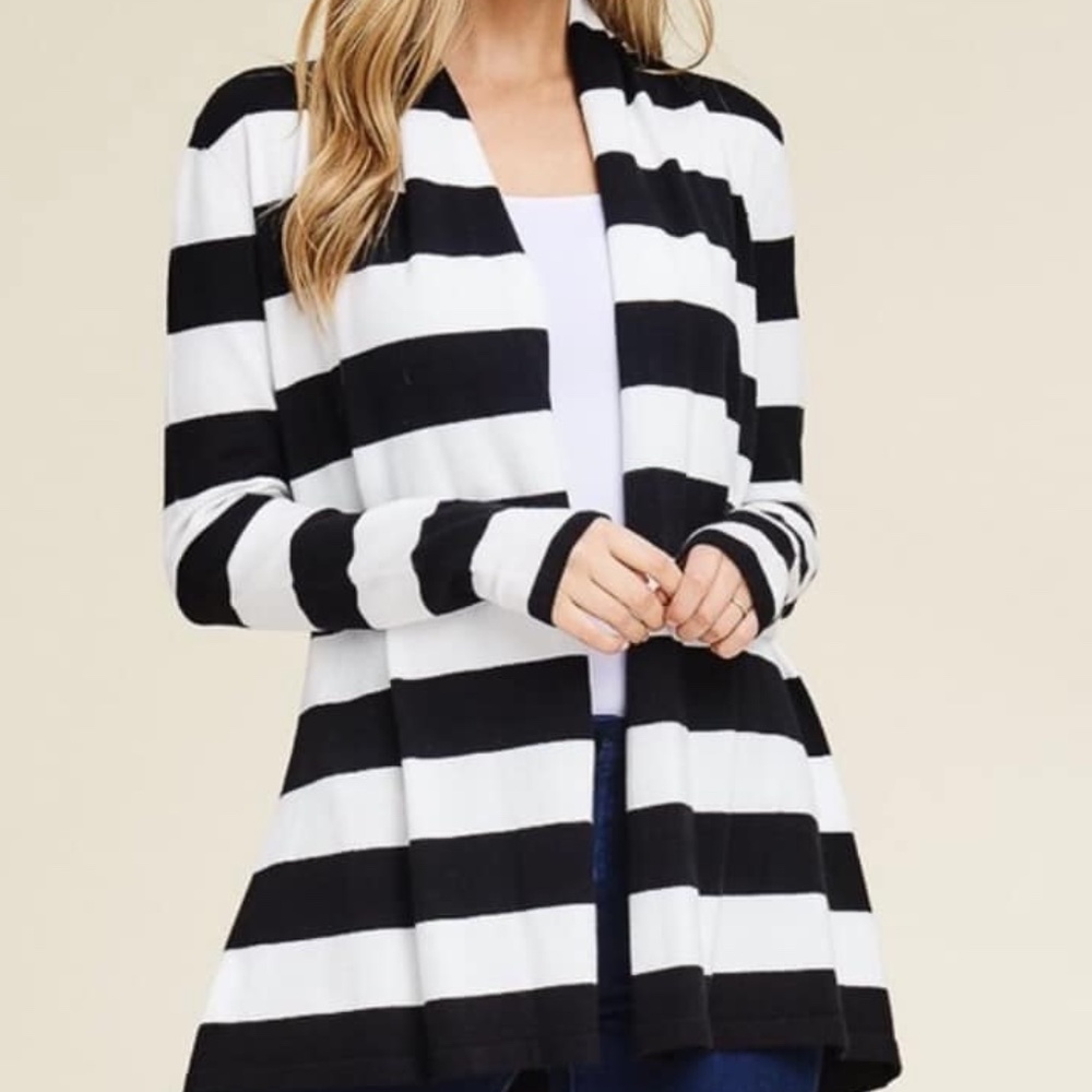 Black and White Cardi